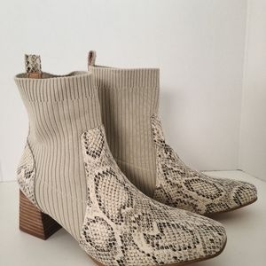 Oasis Society Geradine‎ Ankle Bootie Size 8.5